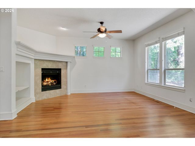 13389 Sw SHAKESPEARE St, Portland, OR 97224