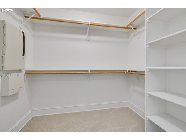 13389 Sw SHAKESPEARE St, Portland, OR 97224