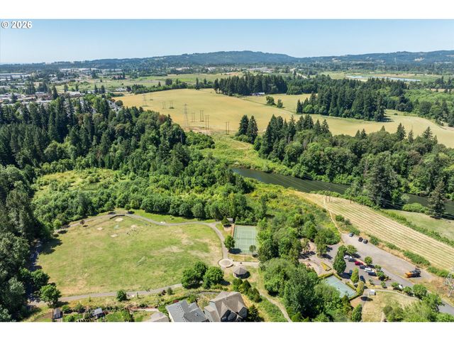 13389 Sw SHAKESPEARE St, Portland, OR 97224