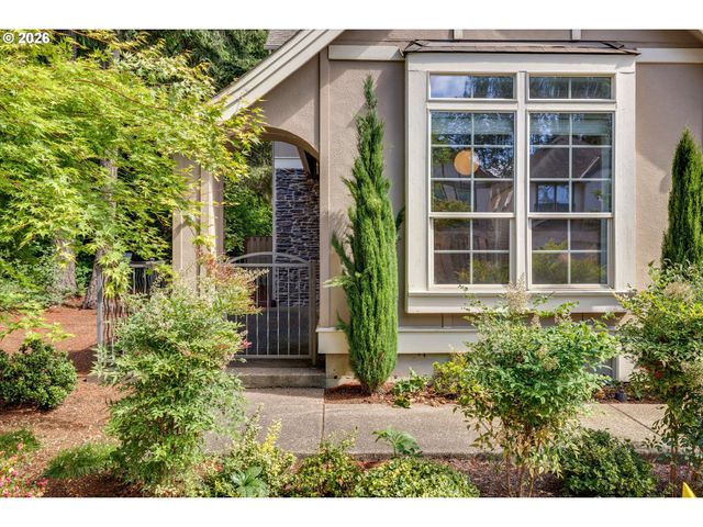 13389 Sw SHAKESPEARE St, Portland, OR 97224