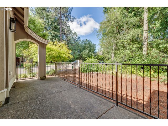 13389 Sw SHAKESPEARE St, Portland, OR 97224