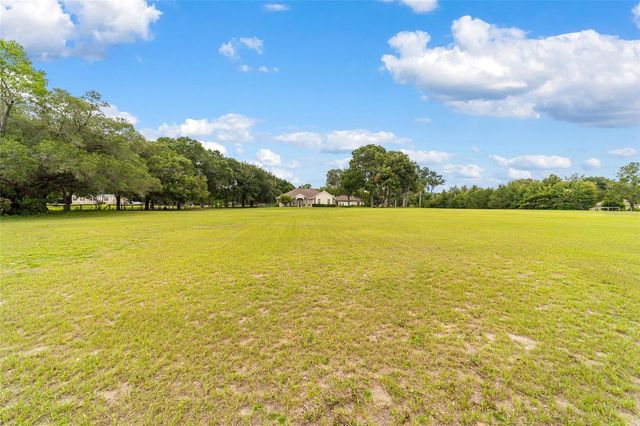 435 NE 155TH STREET ROAD, Citra, FL 32113