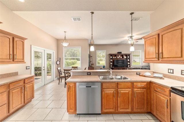 435 NE 155TH STREET ROAD, Citra, FL 32113