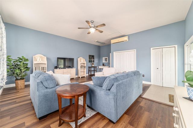 435 NE 155TH STREET ROAD, Citra, FL 32113