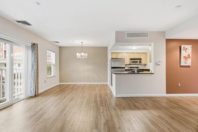 250 Main St. 108B, Hudson, MA 01749