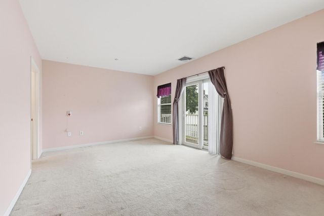 250 Main St. 108B, Hudson, MA 01749