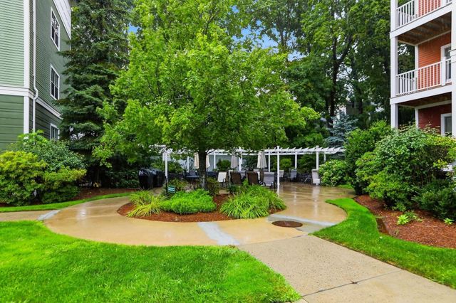 250 Main St. 108B, Hudson, MA 01749