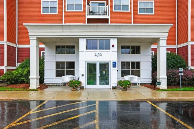 250 Main St. 108B, Hudson, MA 01749