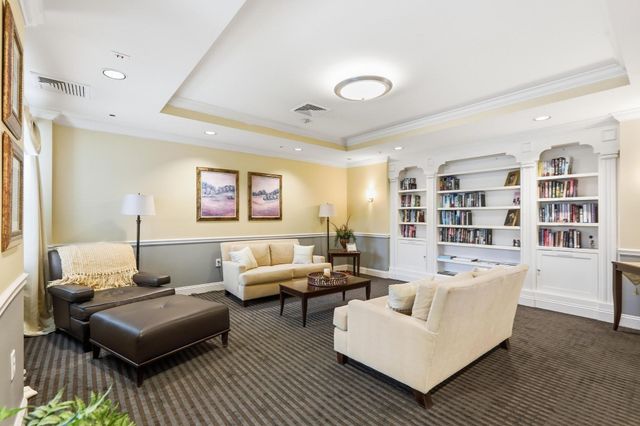 250 Main St. 108B, Hudson, MA 01749
