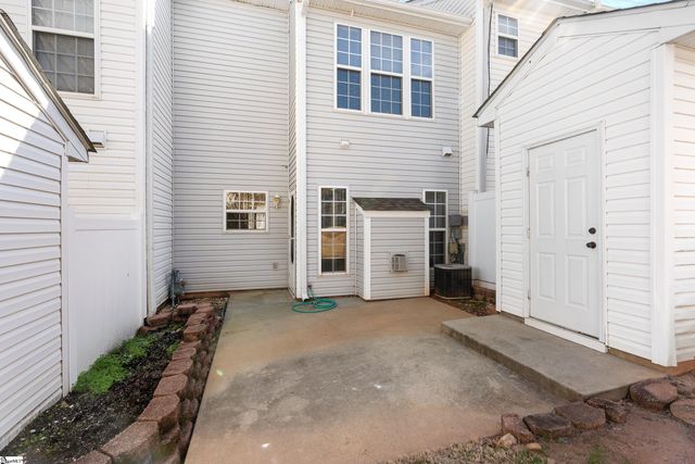 77 Spring Crossing Circle, Greer, SC 29650