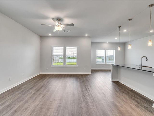 1206 Elsinore Drive, Rosharon, TX 77583