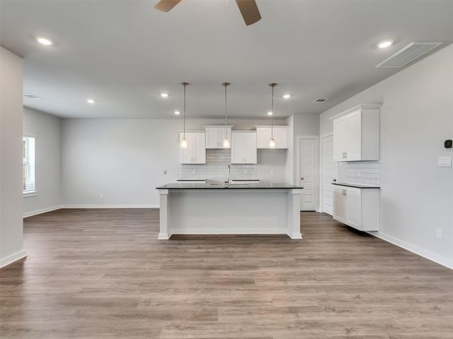 1206 Elsinore Drive, Rosharon, TX 77583