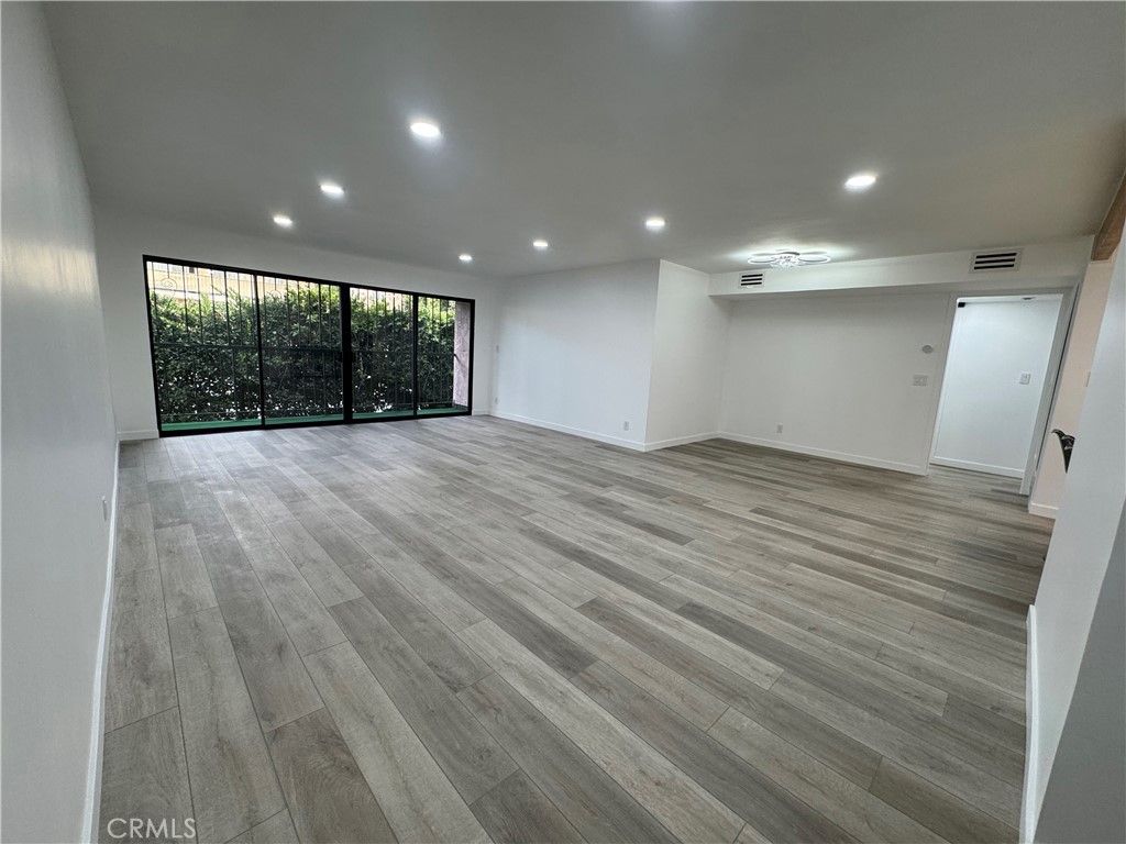 6771 Springpark 208A, Los Angeles, CA 90056 — photo 2