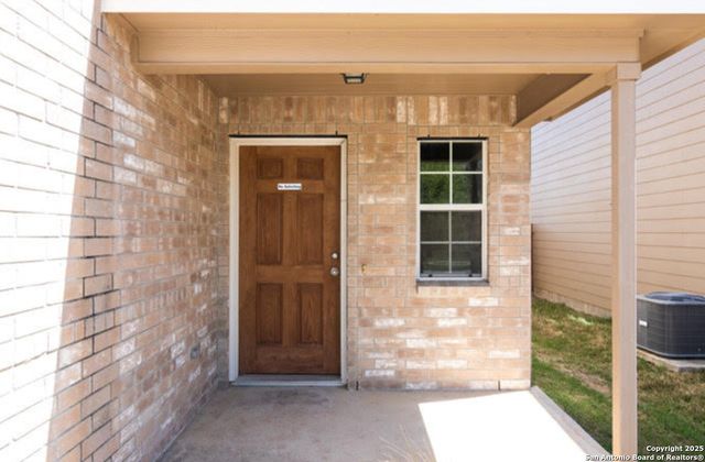 3710 Coyote Creek, Selma, TX 78154