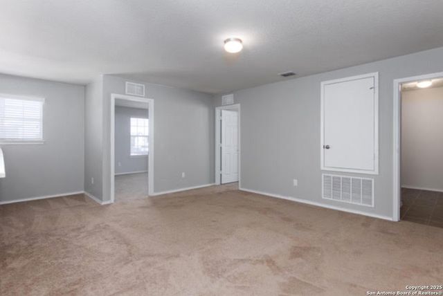 3710 Coyote Creek, Selma, TX 78154