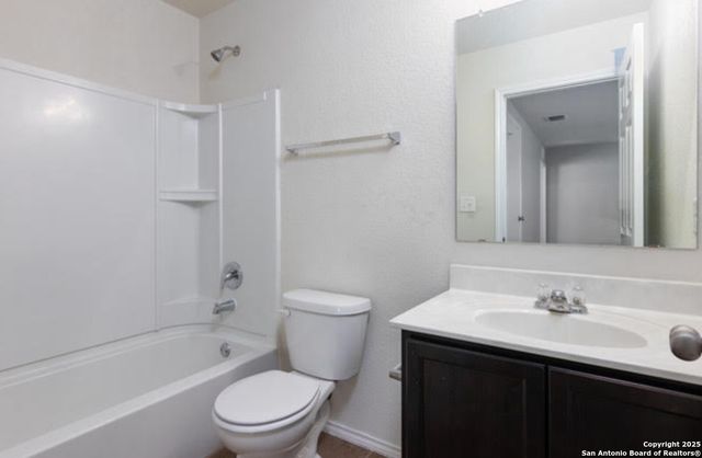 3710 Coyote Creek, Selma, TX 78154