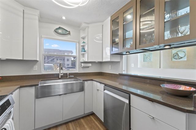 3330 GULF OF MEXICO DRIVE 104D, Longboat Key, FL 34228