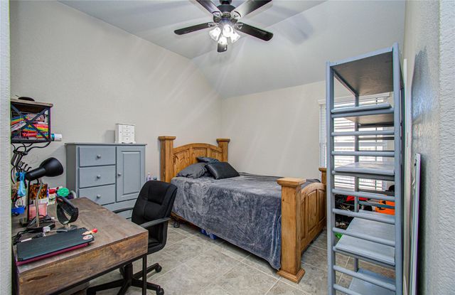 9519 White Landing, Mont Belvieu, TX 77523