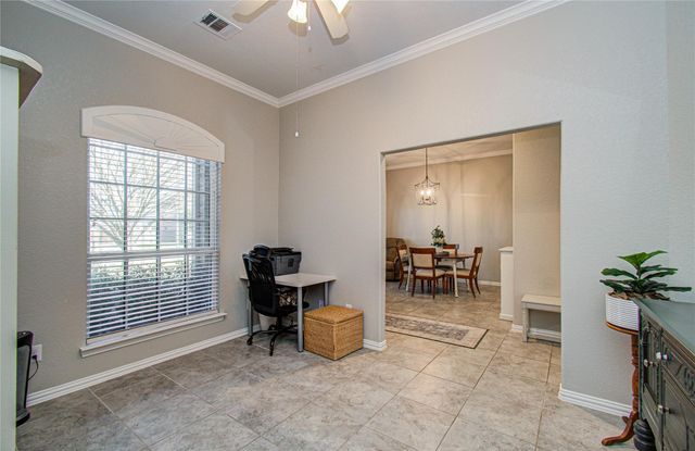 9519 White Landing, Mont Belvieu, TX 77523