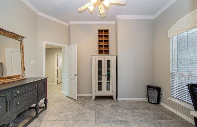 9519 White Landing, Mont Belvieu, TX 77523