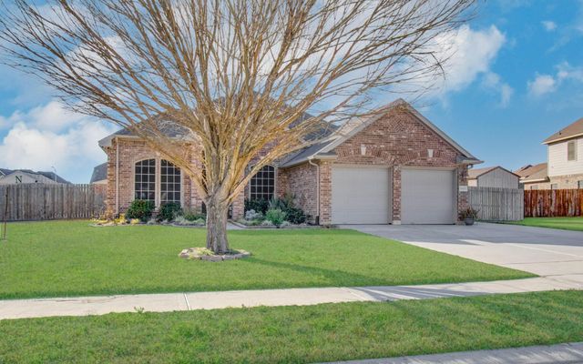 9519 White Landing, Mont Belvieu, TX 77523