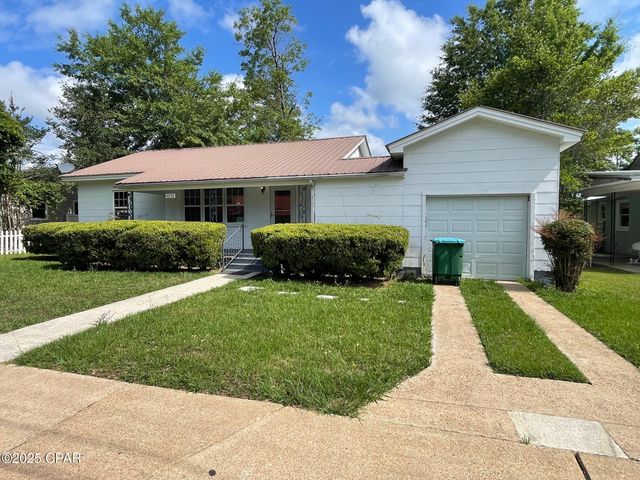 4276 2nd Avenue, Marianna, FL 32446