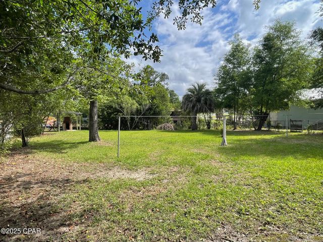 4276 2nd Avenue, Marianna, FL 32446