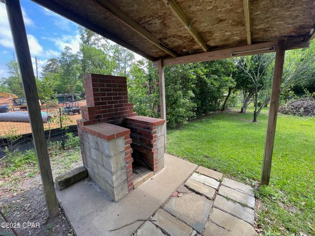 4276 2nd Avenue, Marianna, FL 32446
