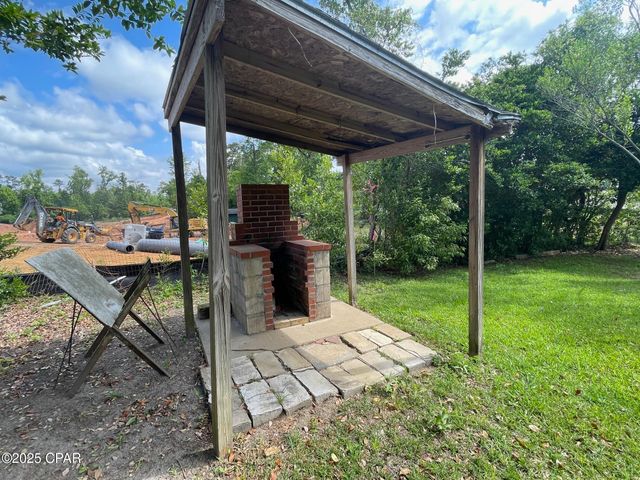 4276 2nd Avenue, Marianna, FL 32446