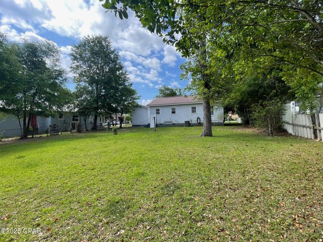 4276 2nd Avenue, Marianna, FL 32446