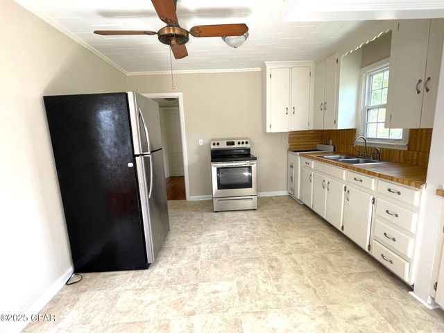 4276 2nd Avenue, Marianna, FL 32446