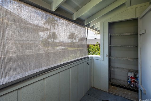 91-1056 Paha Place M6, Waipahu, HI 96797