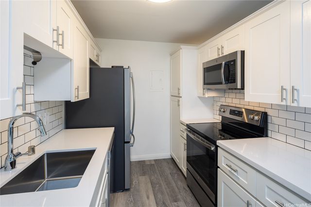 91-1056 Paha Place M6, Waipahu, HI 96797