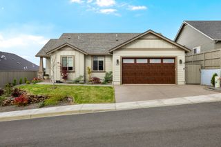727 Sonoma Court, Medford, OR 97504
