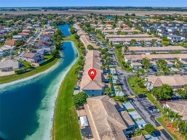 16236 SW 75th St, Miami, FL 33193