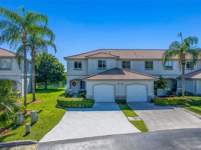 16236 SW 75th St, Miami, FL 33193