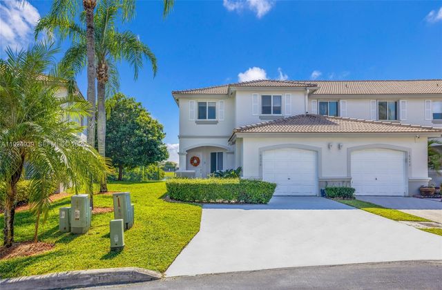 16236 SW 75th St, Miami, FL 33193