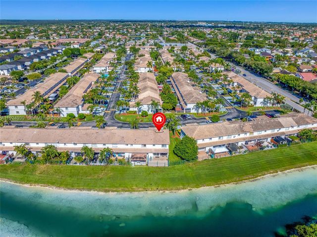 16236 SW 75th St, Miami, FL 33193