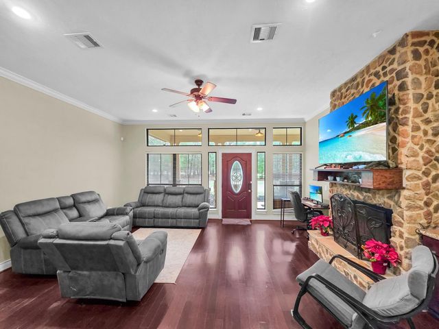 84 Private Road 635, Dayton, TX 77535