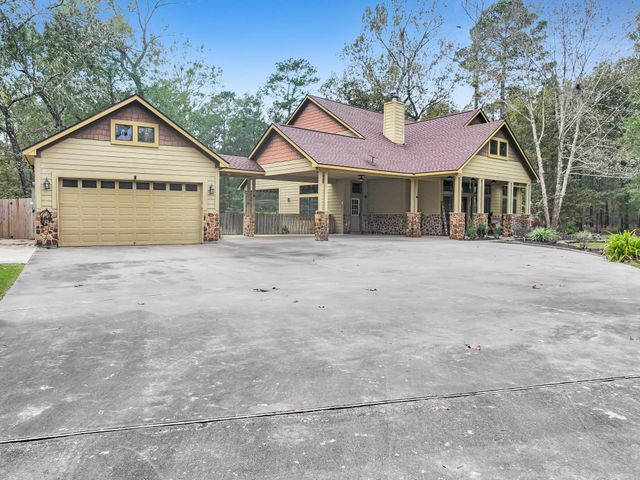 84 Private Road 635, Dayton, TX 77535