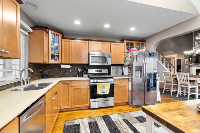 4510 N WILDWOOD DR, Frankfort, IN 46041