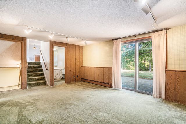 12016 Peninsula Drive, Peninsula Twp, MI 49686