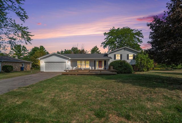 12016 Peninsula Drive, Peninsula Twp, MI 49686