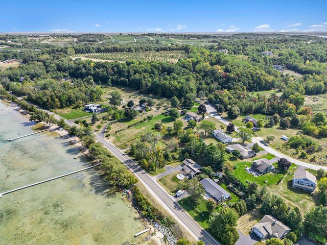 12016 Peninsula Drive, Peninsula Twp, MI 49686