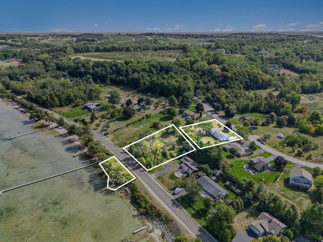 12016 Peninsula Drive, Peninsula Twp, MI 49686