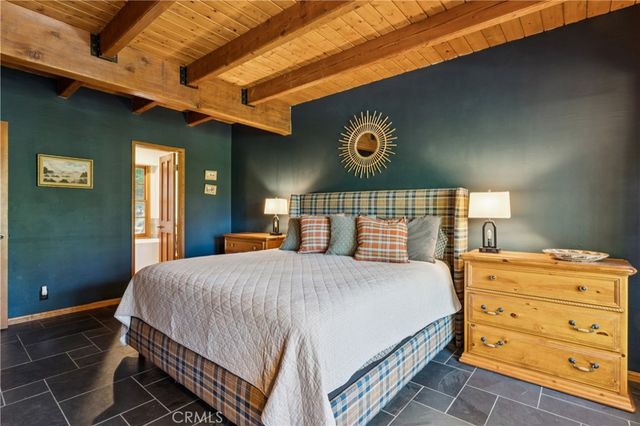 425 Golf Course Way, Lake Arrowhead, CA 92352