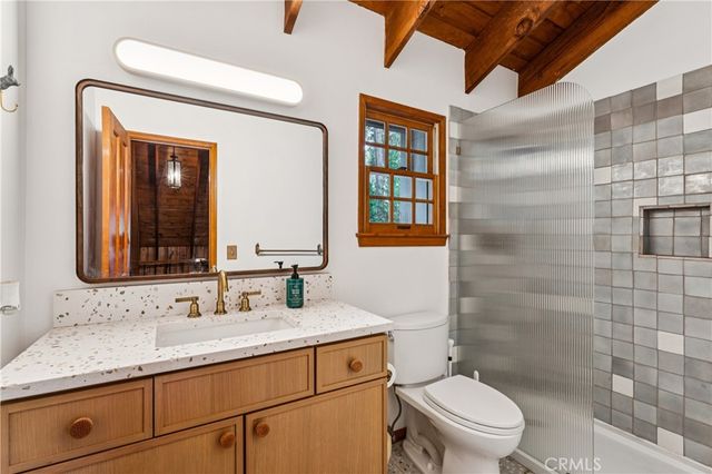 425 Golf Course Way, Lake Arrowhead, CA 92352