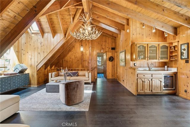 425 Golf Course Way, Lake Arrowhead, CA 92352