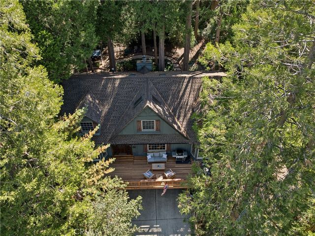 425 Golf Course Way, Lake Arrowhead, CA 92352