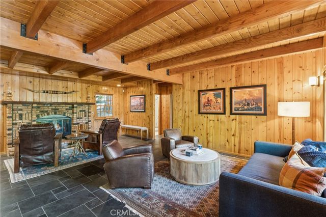 425 Golf Course Way, Lake Arrowhead, CA 92352